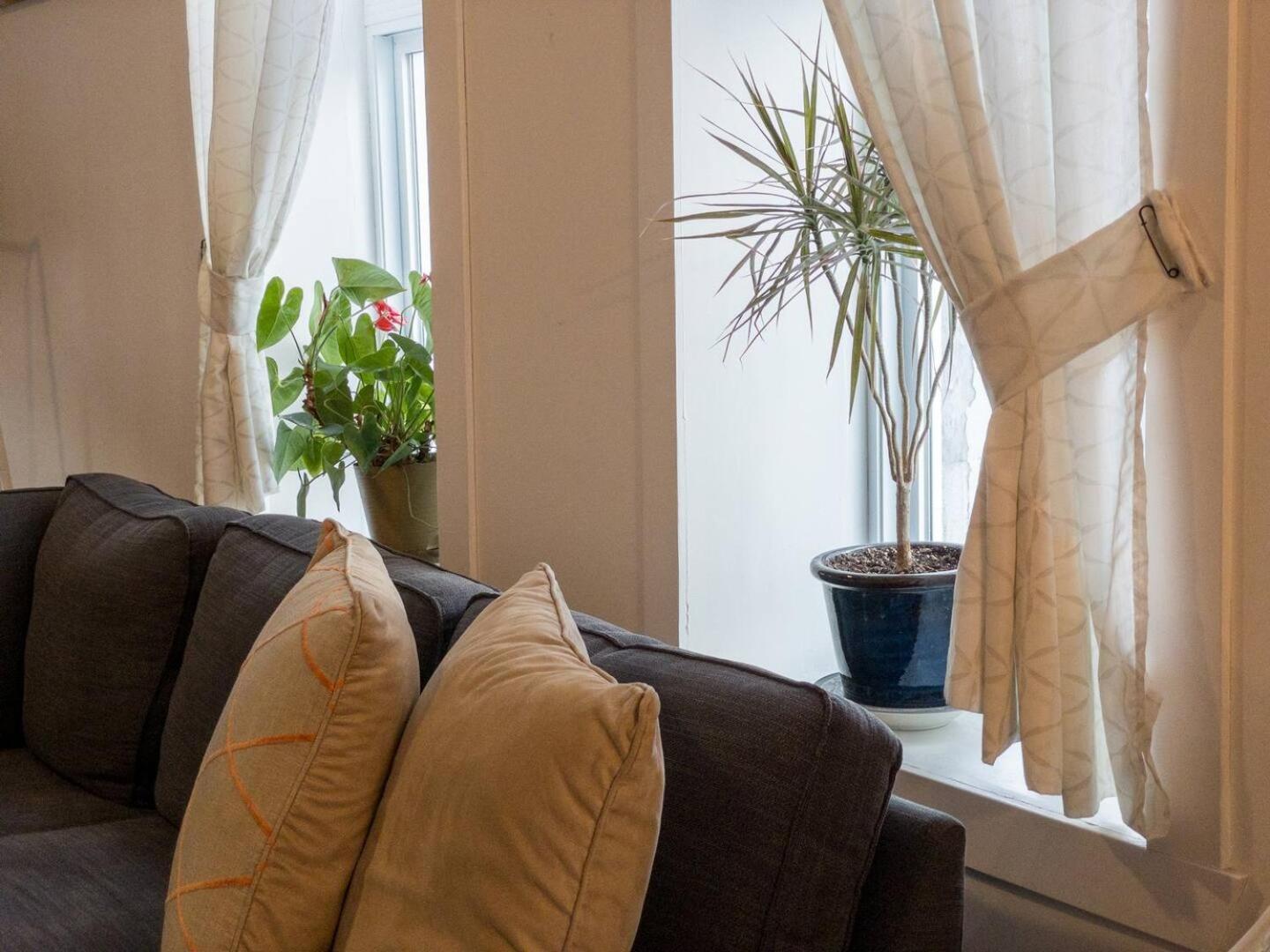 Perfect For Groups Big Livingroom 2 Backyard 3Br Montreal Exteriér fotografie